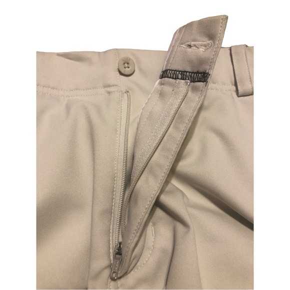 Nike Dri Fit Shorts Standard Fit Flat Front White Activewear Golfing Classic 34 - Picture 2 of 7